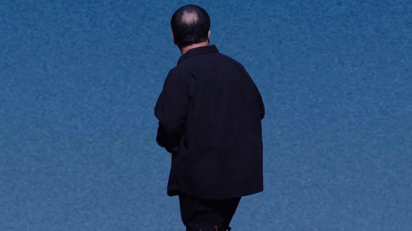 股票正规配资 老罗深夜发文！罗永浩科技春晚“翻车”真相让人心疼，网红更适合他？